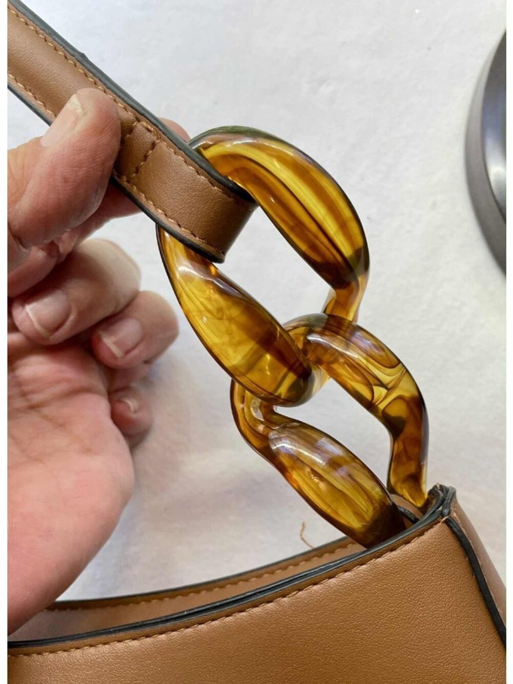 Vintage 90’s Inspired Leather Shoulder Bag with Acrylic Chain Detail. - Picture 7 of 12